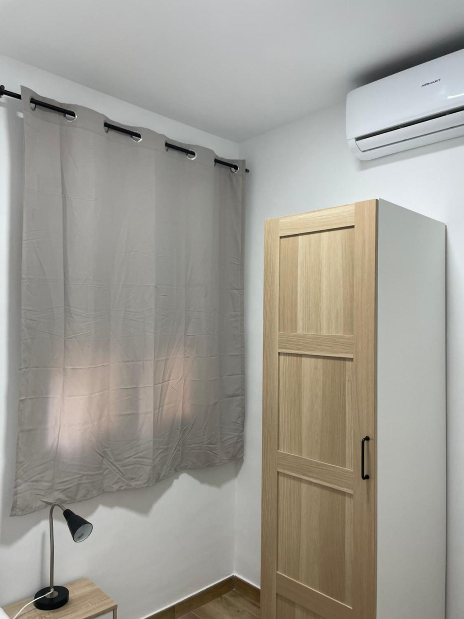 Apartamentos Tarradellas Sants Estacio Barcelona Kültér fotó