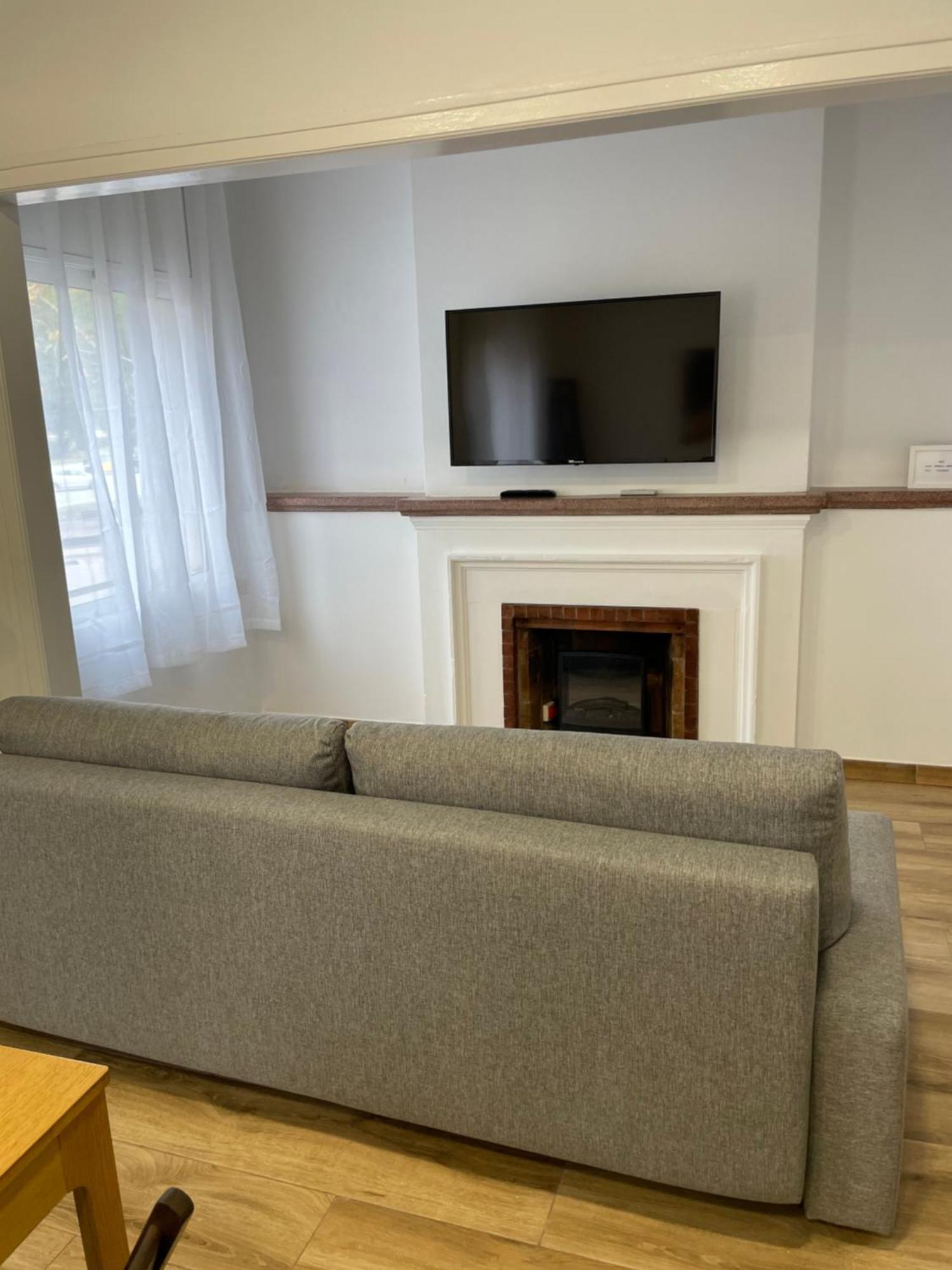 Apartamentos Tarradellas Sants Estacio Barcelona Kültér fotó