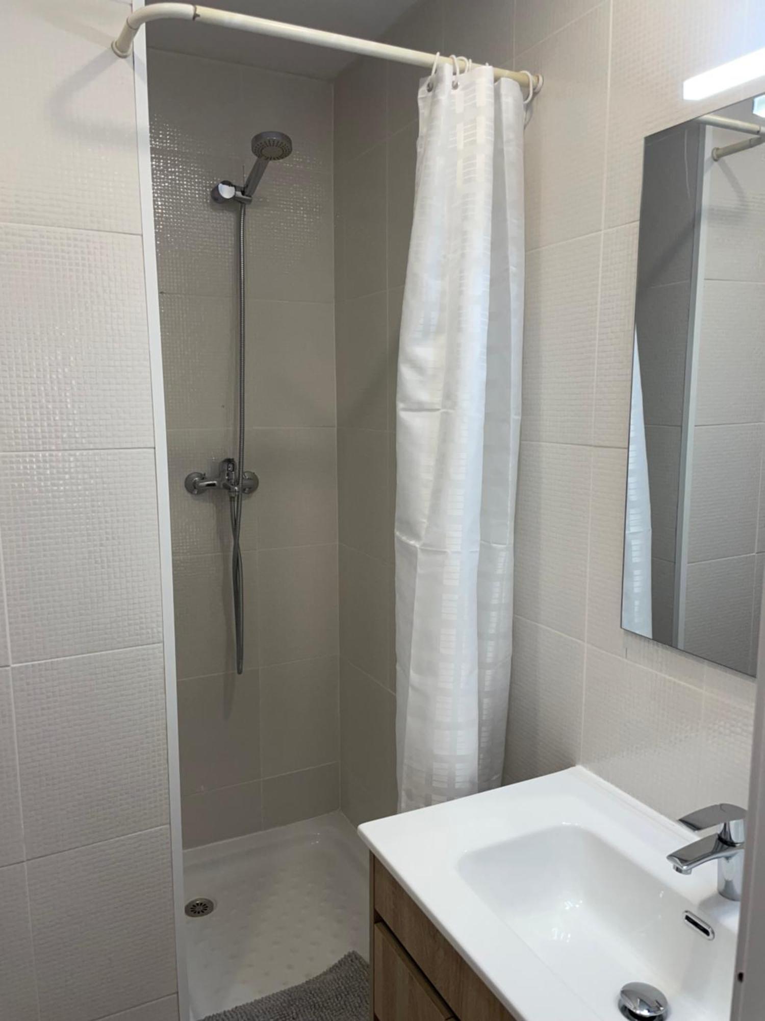 Apartamentos Tarradellas Sants Estacio Barcelona Kültér fotó