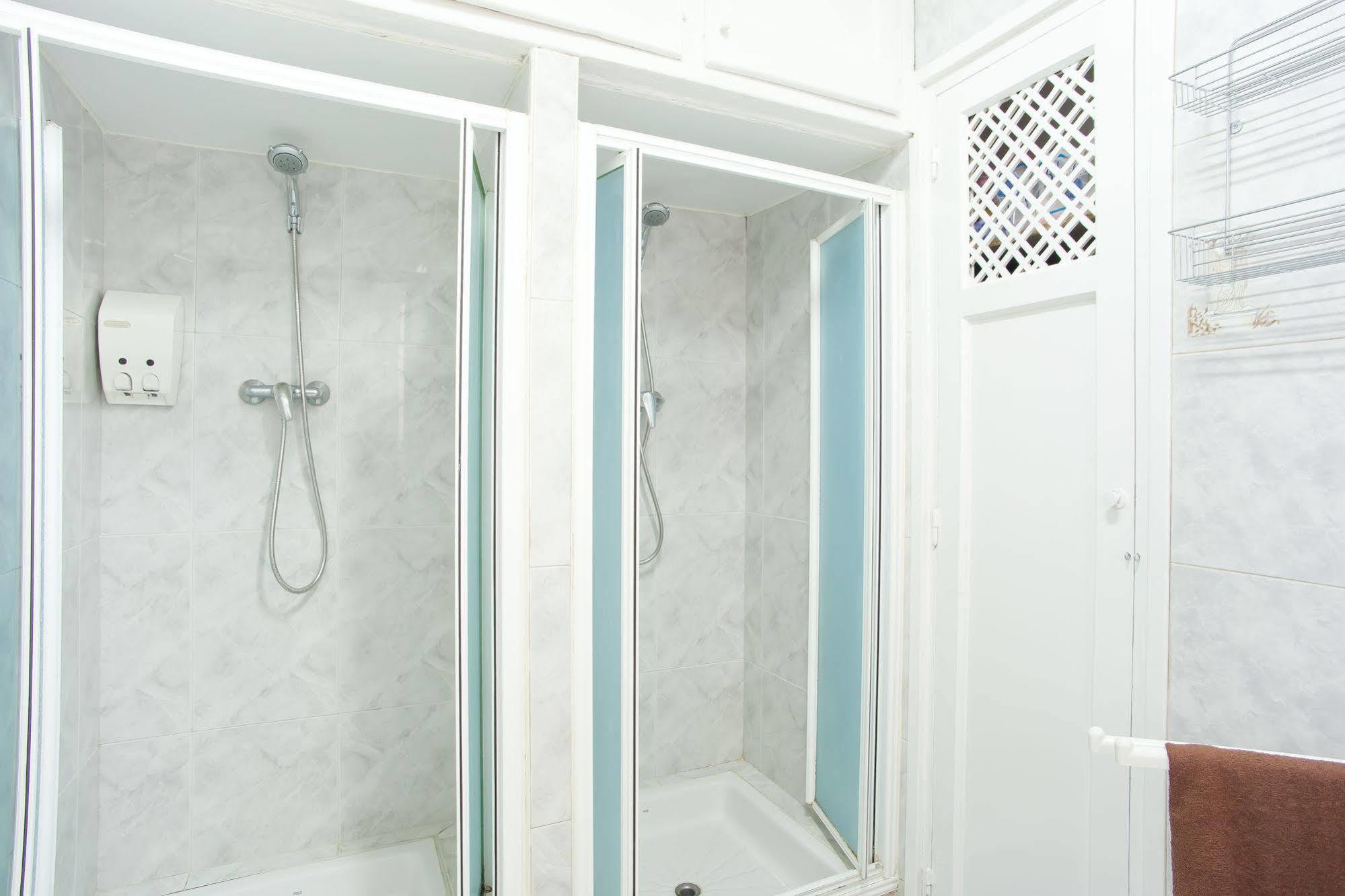 Apartamentos Tarradellas Sants Estacio Barcelona Kültér fotó