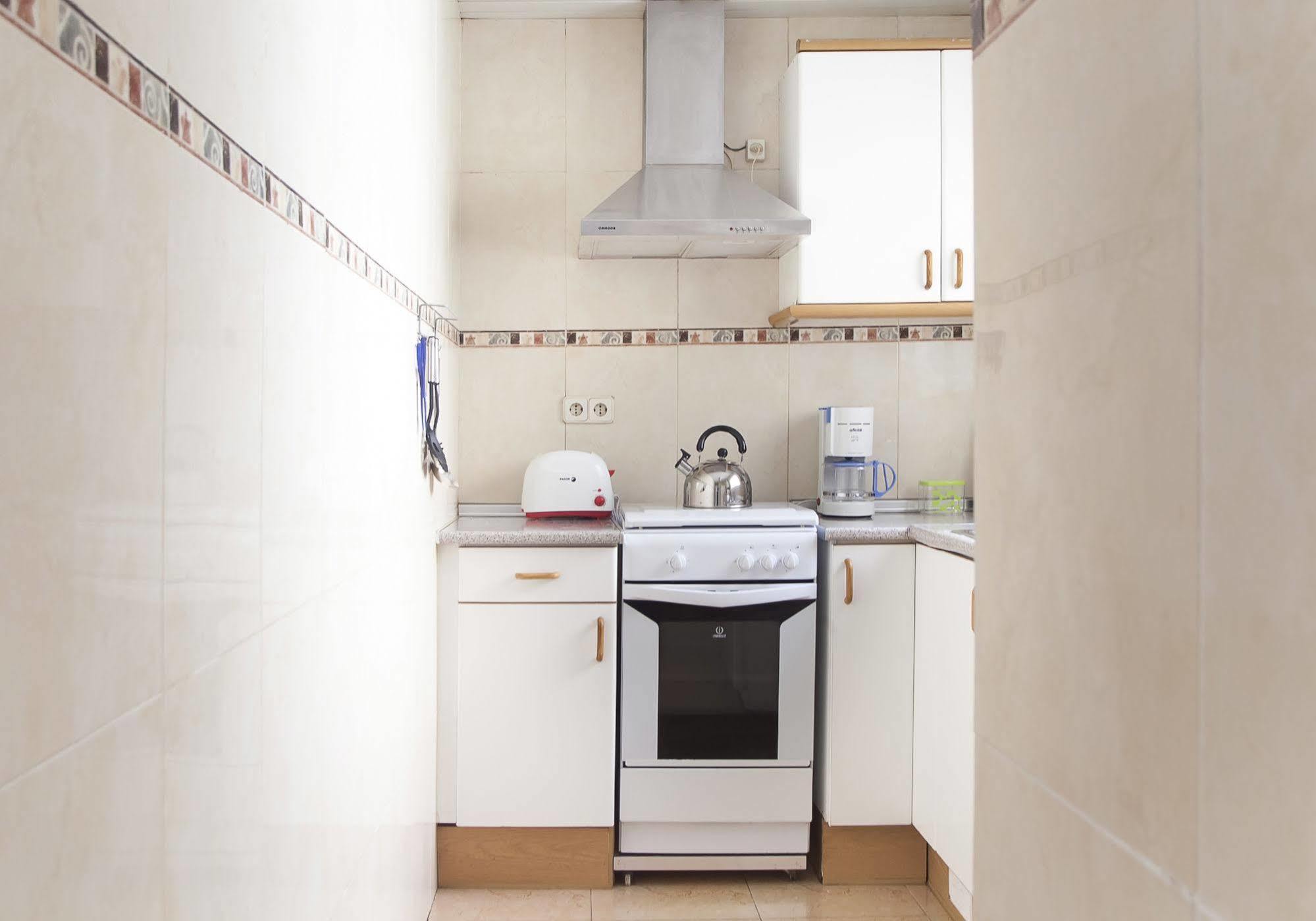 Apartamentos Tarradellas Sants Estacio Barcelona Kültér fotó