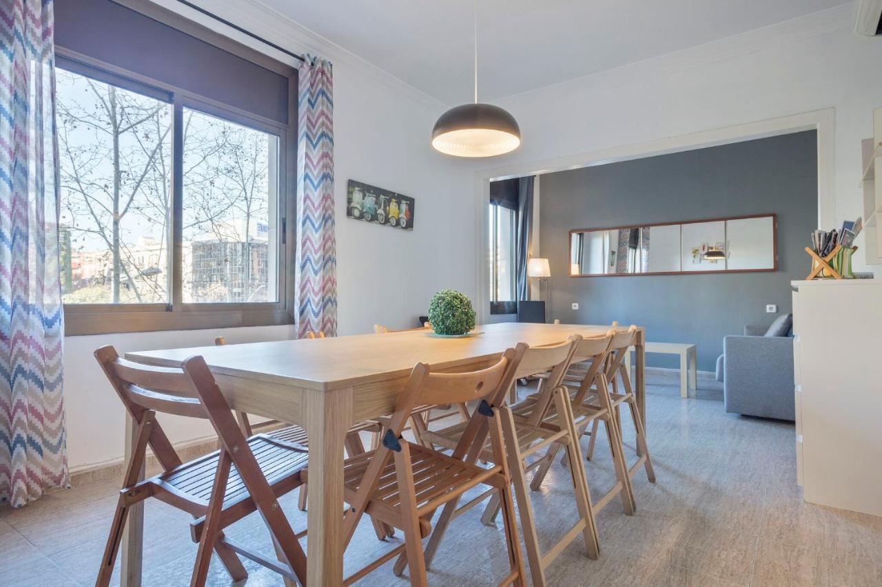 Apartamentos Tarradellas Sants Estacio Barcelona Kültér fotó