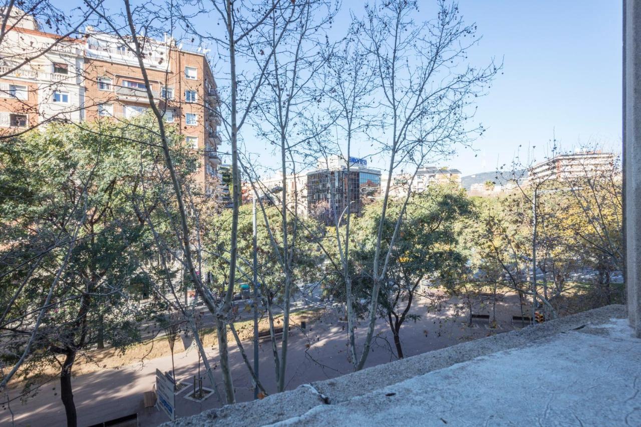 Apartamentos Tarradellas Sants Estacio Barcelona Kültér fotó