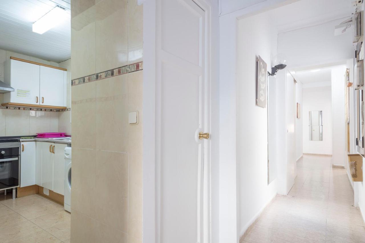 Apartamentos Tarradellas Sants Estacio Barcelona Kültér fotó