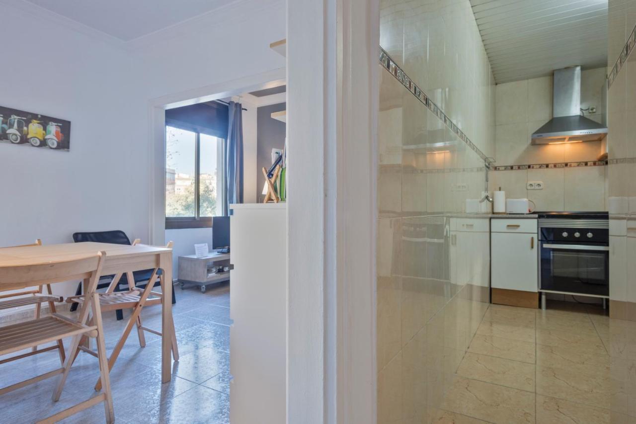 Apartamentos Tarradellas Sants Estacio Barcelona Kültér fotó